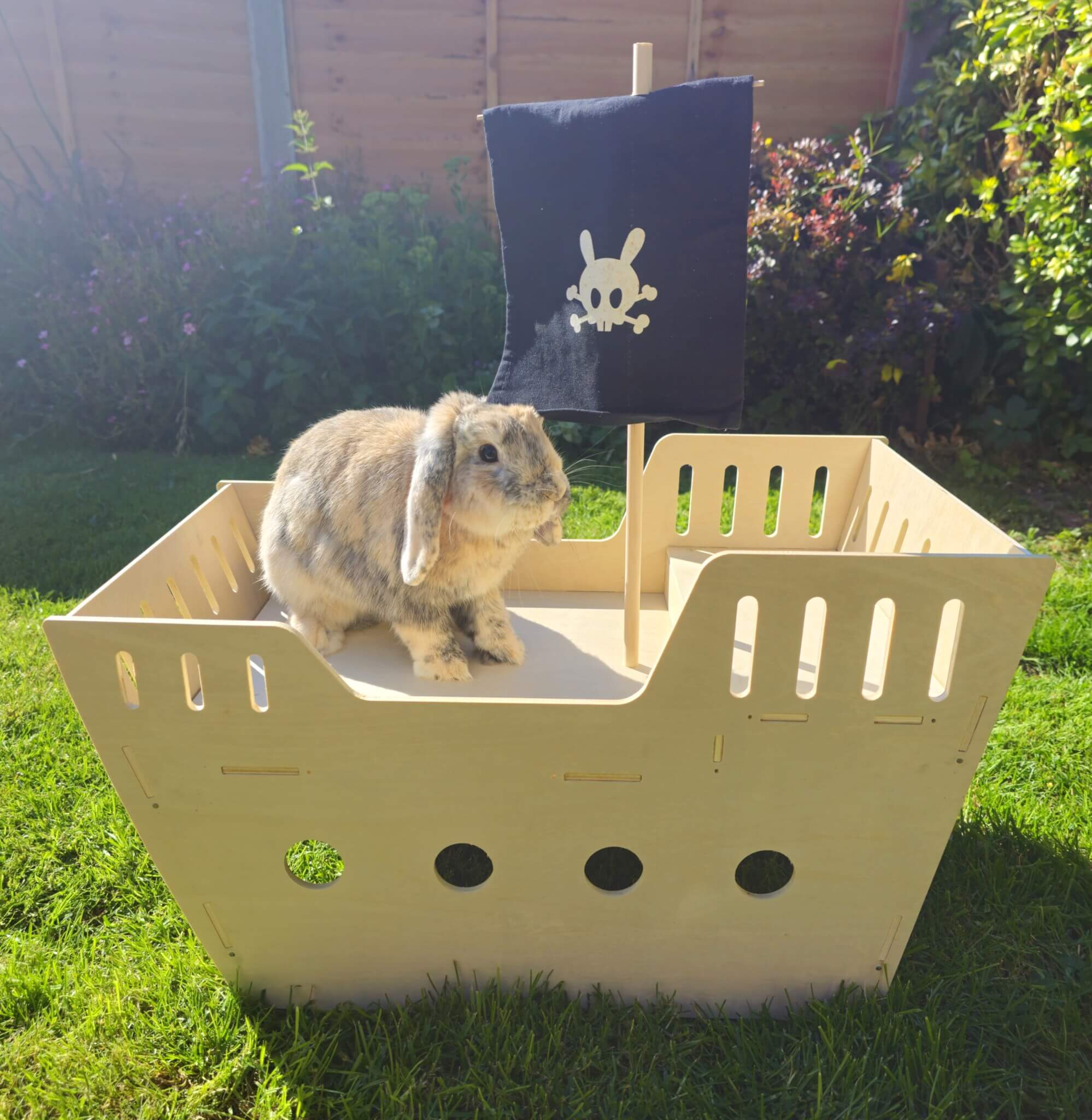 Rabbit pirate ship hideaway